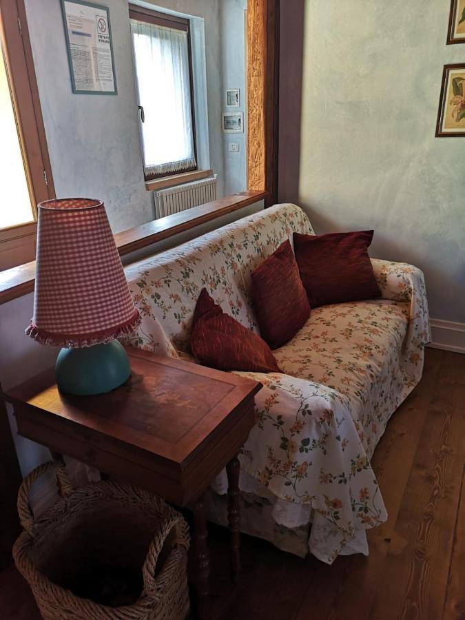 East Wind Bed & Breakfast Medea Luaran gambar