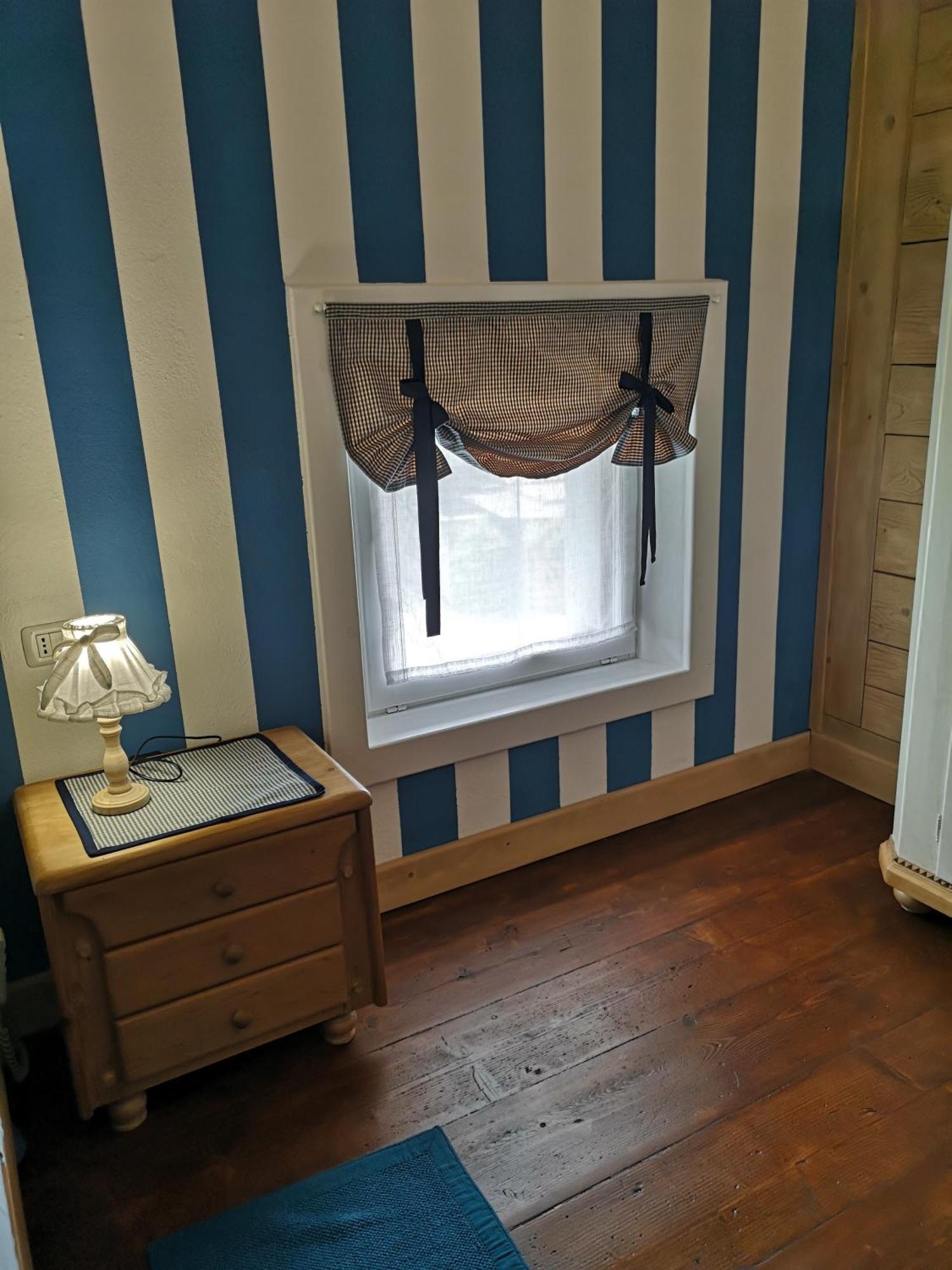 East Wind Bed & Breakfast Medea Luaran gambar
