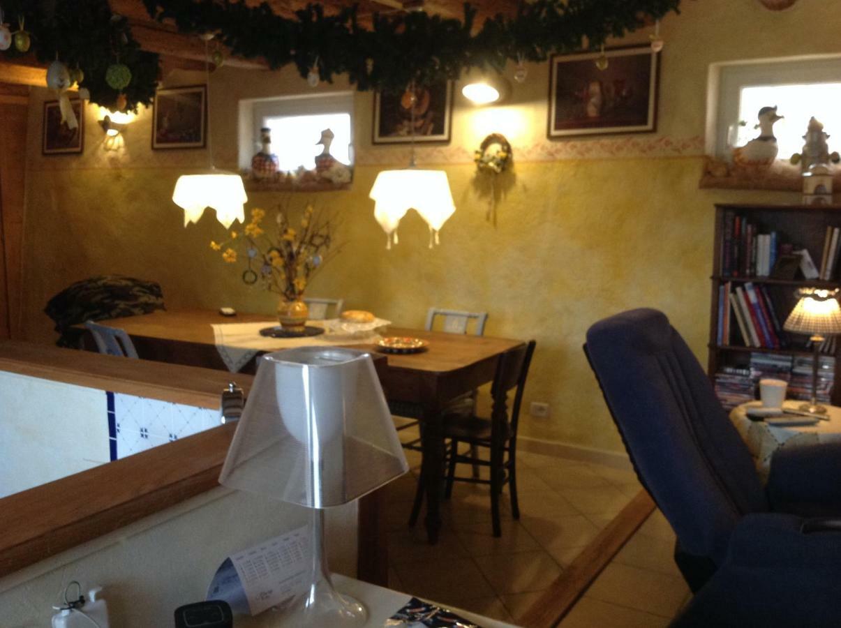 East Wind Bed & Breakfast Medea Luaran gambar