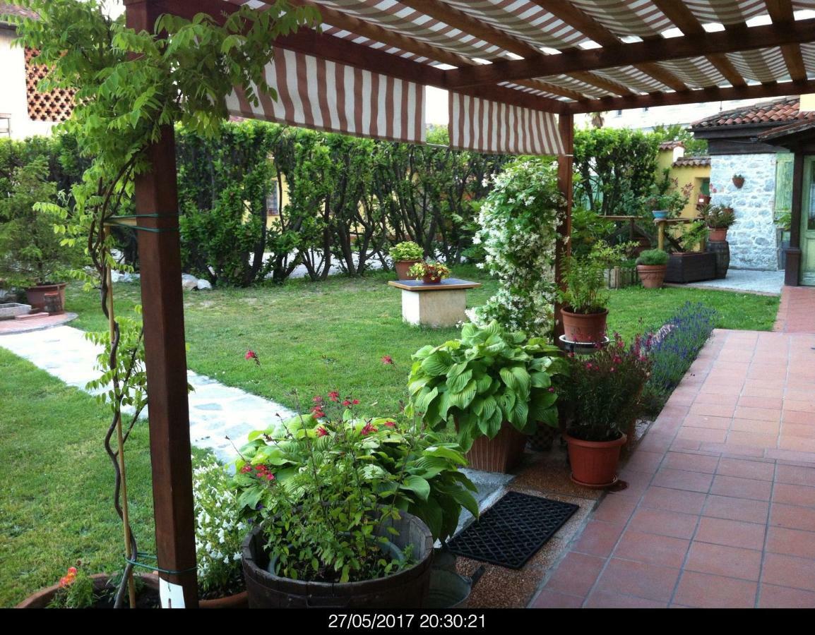 East Wind Bed & Breakfast Medea Luaran gambar