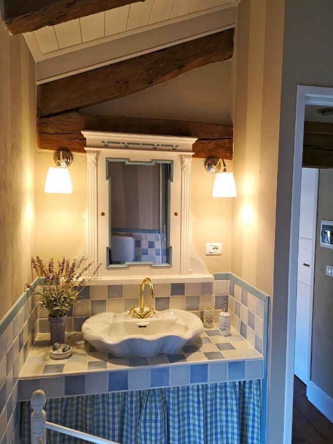 East Wind Bed & Breakfast Medea Luaran gambar